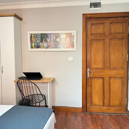 Perahomes Wooden Flat Istambul
